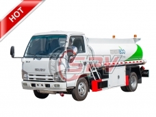 Refueling Tank Truck ISUZU